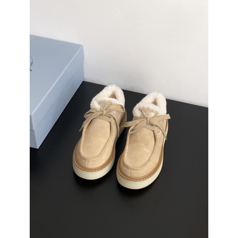 Pra*a casual shoes